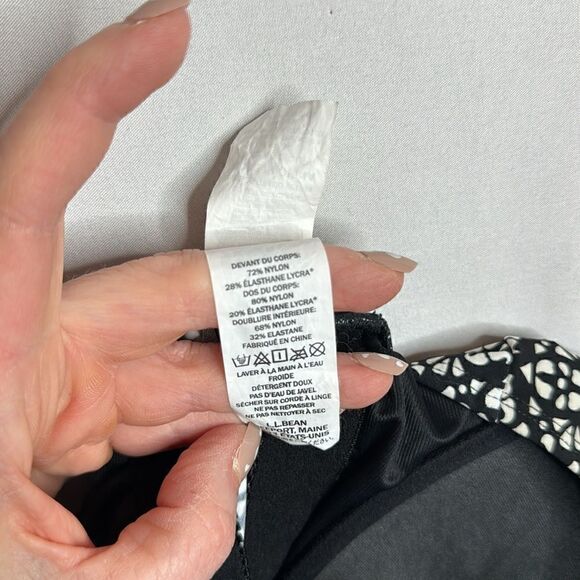 L.L.Bean Geometric Print UPF 50+ One Piece Swimsuit. Size 18 D Cup. - Picture 13 of 13